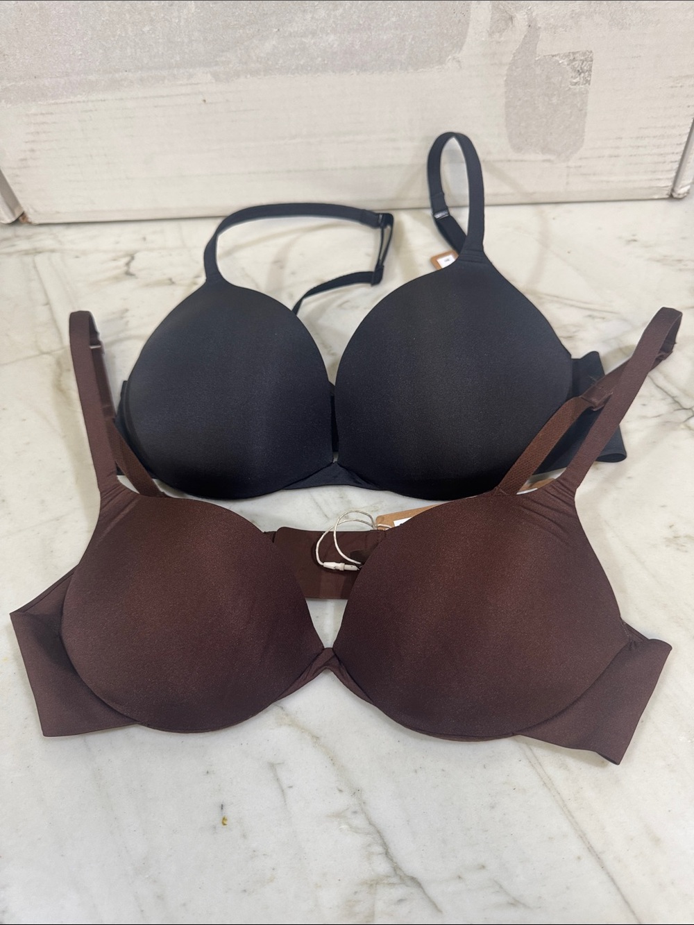 Everyday Smooth Plunge push up Bra - Black & Brown